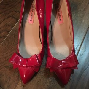 Betsey Johnson Remixx Heels, 9.5